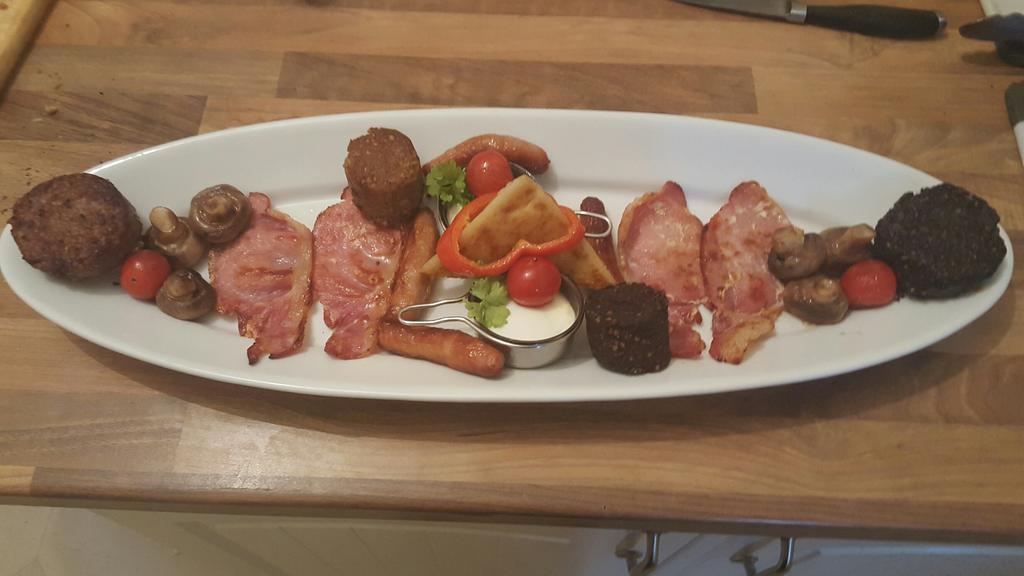 Creedons Traditional Irish Welcome Inn B&B Cork Exteriör bild
